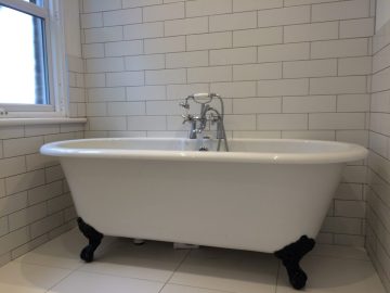 Bathroom Tilers in Tadworth